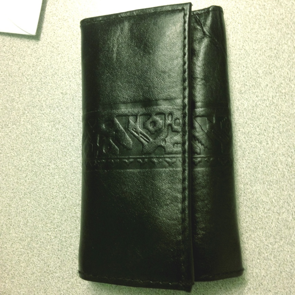 100% leather key holder